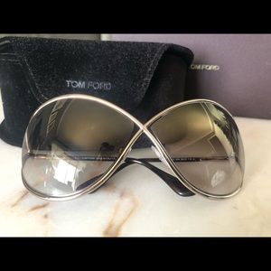 NWT Tom Ford Miranda Sunglasses